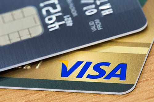 Report: DOJ Investigating Visa Over Debit Card Business